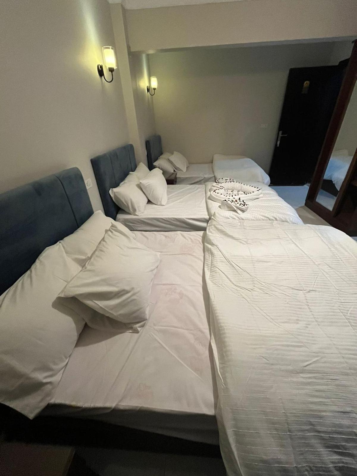 Pyramids Way Inn Kafrat al Jabal Екстер'єр фото