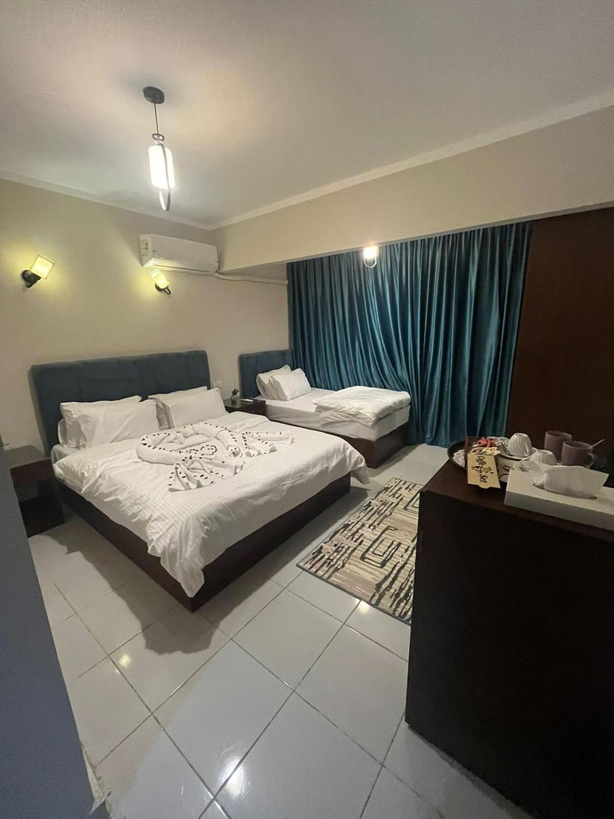 Pyramids Way Inn Kafrat al Jabal Екстер'єр фото