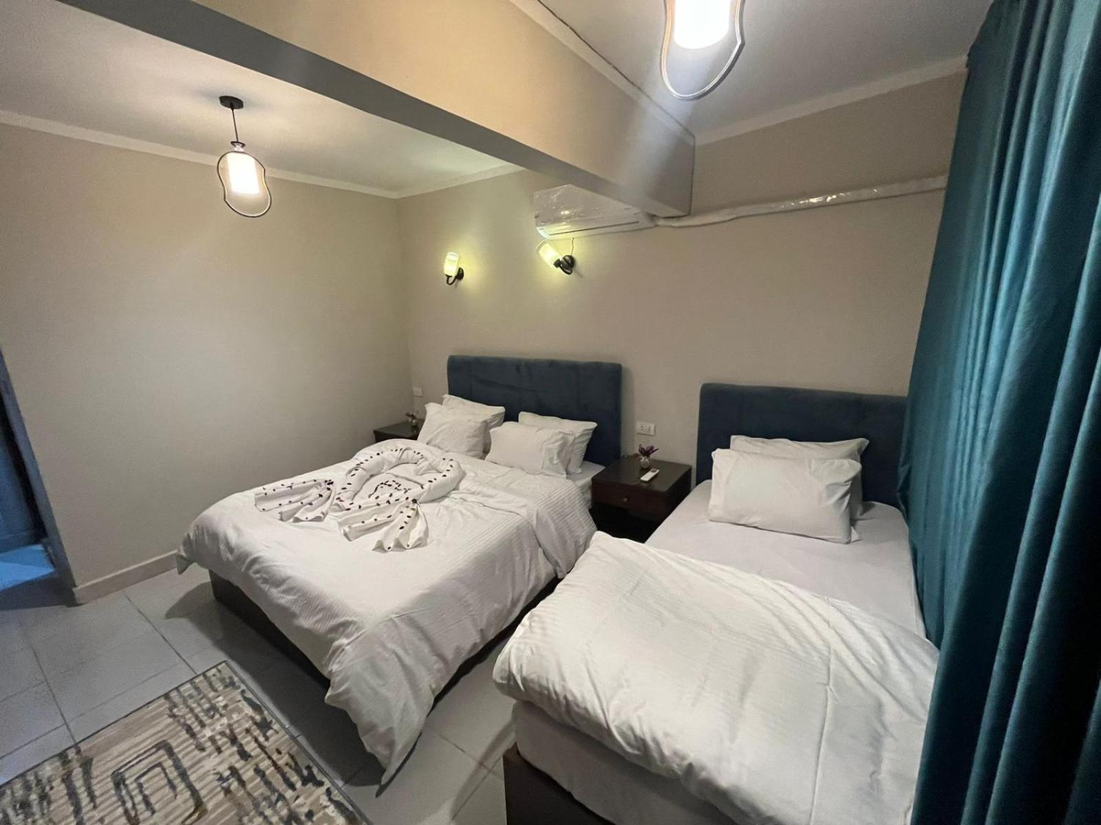 Pyramids Way Inn Kafrat al Jabal Екстер'єр фото